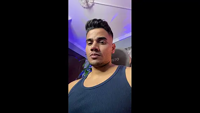 AndresR3 online show from November 7, 2025, 3:22 am