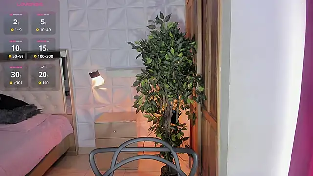 Snapshot of Randy_cole chatting on October 21, 2025, 7:46 pm Randy cole online show from October 21, 2025, 7:46 pm