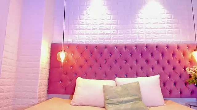 anette bennet online show from December 4, 2025, 7:35 pm