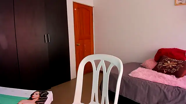 Snapshot of Ana__Pink chatting on October 26, 2025, 8:20 pm Ana  Pink online show from October 26, 2025, 8:20 pm