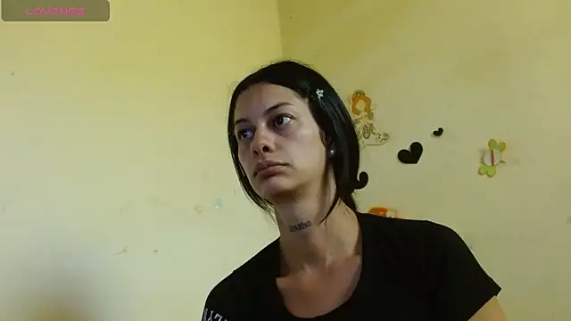 Snapshot of Akasha001 chatting on December 3, 2025, 5:23 pm Akasha001 online show from December 3, 2025, 5:23 pm