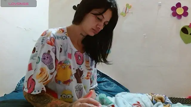 Snapshot of Akasha001 chatting on November 21, 2025, 9:52 am Akasha001 online show from November 21, 2025, 9:52 am