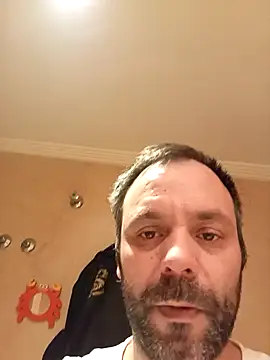 manchego85 online show from December 16, 2025, 7:29 pm