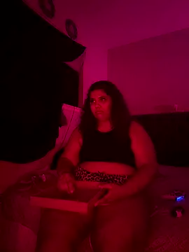 Snapshot of 1n0nlythroat chatting on October 7, 2025, 2:23 am 1n0nlythroat online show from October 7, 2025, 2:23 am
