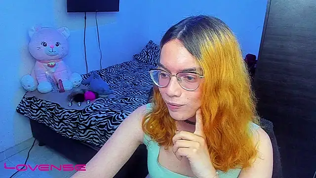 lillykittyy online show from October 17, 2025, 11:39 pm