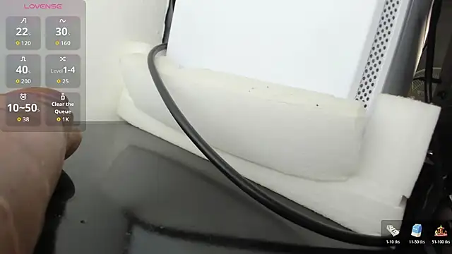 blue wxw online show from December 14, 2025, 3:02 am