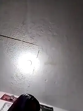  Alaskamisa online show from September 18, 2025, 11:52 pm