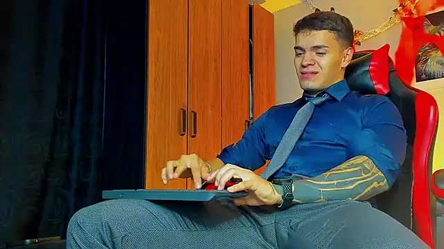 ALPHA DOMINUS  online show from October 20, 2025, 3:30 am