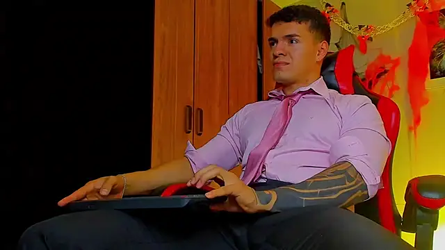 ALPHA DOMINUS  online show from October 21, 2025, 3:50 am