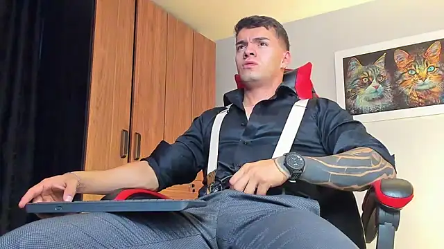 ALPHA DOMINUS  online show from November 9, 2025, 4:27 am