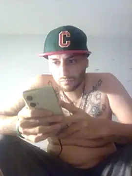 Snapshot of Blessdsoulja44 chatting on December 4, 2025, 8:13 am Blessdsoulja44 online show from December 4, 2025, 8:13 am