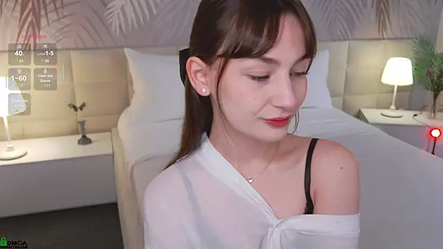 Snapshot of LolaPrise chatting on September 28, 2025, 1:34 am LolaPrise online show from September 28, 2025, 1:34 am