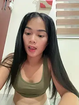 Snapshot of PrettySlimPinay19 chatting on July 5, 2026, 2:13 pm PrettySlimPinay19 online show from July 5, 2026, 2:13 pm