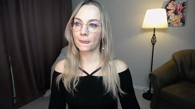 Ava Elior online show from October 26, 2025, 12:16 pm