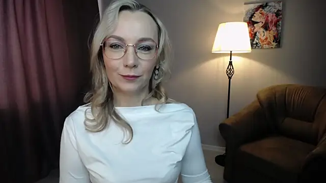 Ava Elior online show from February 11, 2026, 11:32 am