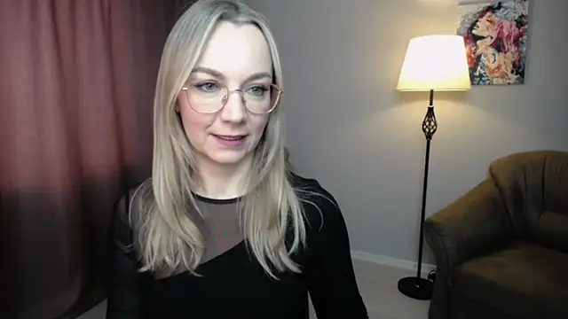 Ava Elior online show from November 26, 2025, 11:10 am