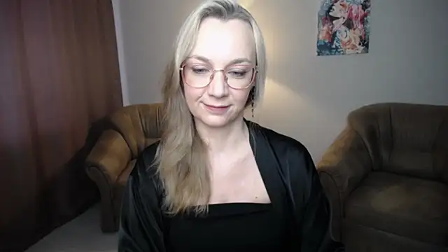 Snapshot of Ava_Elior chatting on July 6, 2026, 11:39 am Ava Elior online show from July 6, 2026, 11:39 am