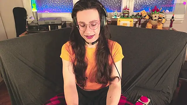 Snapshot of Zesty_Peach chatting on March 6, 2026, 1:11 am Zesty Peach online show from March 6, 2026, 1:11 am