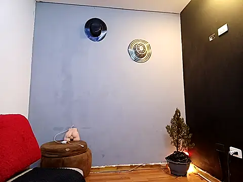 jhonny thes28 online show from October 7, 2025, 12:00 am