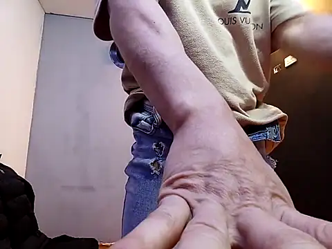 jhonny thes28 online show from October 8, 2025, 9:33 am