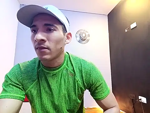 jhonny thes28 online show from November 7, 2025, 12:37 am