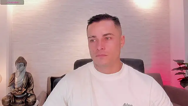 connorsmiith online show from April 10, 2026, 10:39 pm