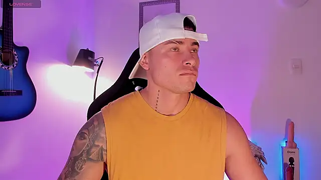 connorsmiith online show from June 3, 2026, 11:33 am