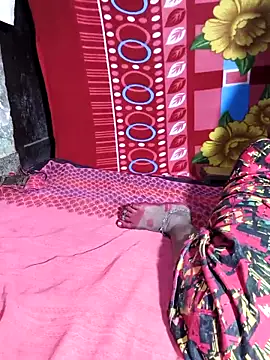 Snapshot of raju-ki-rani chatting on October 27, 2025, 5:47 pm raju-ki-rani online show from October 27, 2025, 5:47 pm