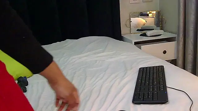 Snapshot of Ivysol chatting on November 7, 2025, 7:46 am Ivysol online show from November 7, 2025, 7:46 am