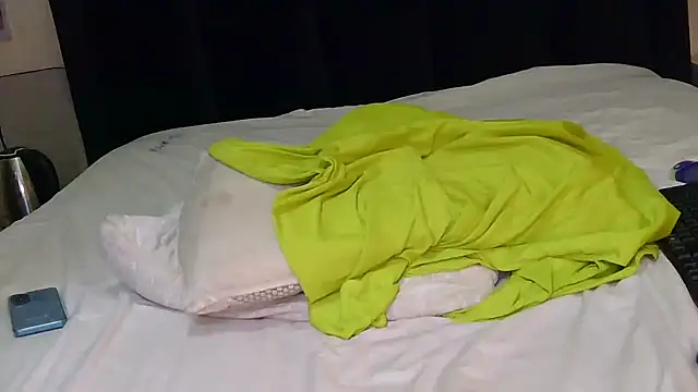 Snapshot of Ivysol chatting on November 5, 2025, 6:11 pm Ivysol online show from November 5, 2025, 6:11 pm