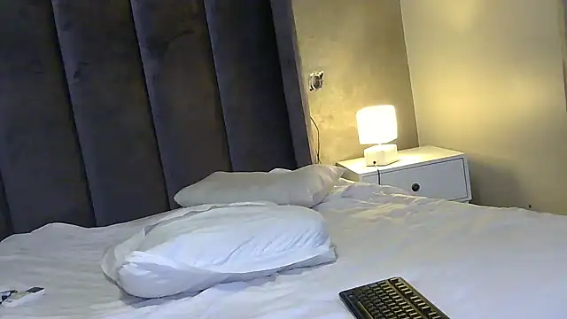 Snapshot of Ivysol chatting on October 6, 2025, 7:31 am Ivysol online show from October 6, 2025, 7:31 am