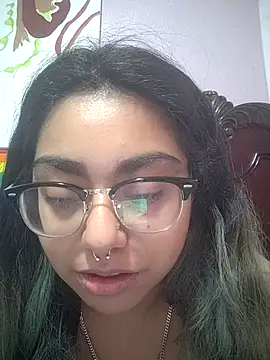 Lovelyrainn online show from November 15, 2025, 12:20 pm