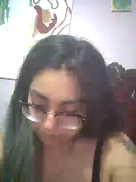 Lovelyrainn online show from November 14, 2025, 5:44 am