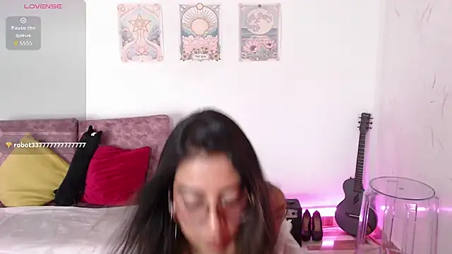 Susanahendrix online show from January 13, 2026, 6:23 pm