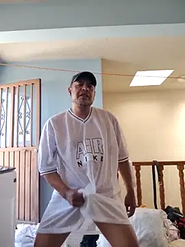 Snapshot of MRCforyou chatting on March 2, 2026, 8:27 pm MRCforyou online show from March 2, 2026, 8:27 pm