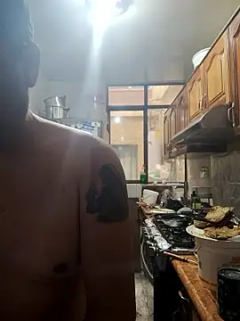 Snapshot of MRCforyou chatting on February 18, 2026, 4:03 pm MRCforyou online show from February 18, 2026, 4:03 pm