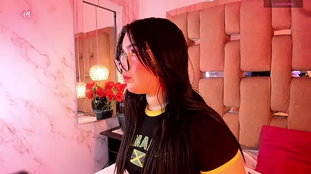 Snapshot of KateLee chatting on January 15, 2026, 5:33 am KateLee online show from January 15, 2026, 5:33 am