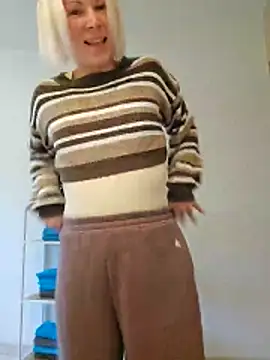 Sunny-Sin online show from March 15, 2026, 8:54 am