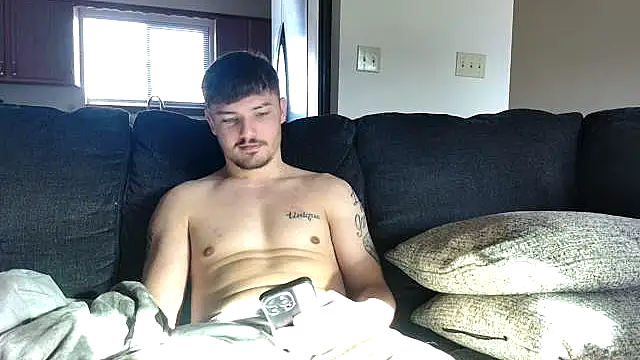 Snapshot of derekmontana2 chatting on February 16, 2026, 10:07 pm derekmontana2 online show from February 16, 2026, 10:07 pm