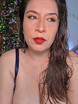 Lady Sofhia online show from June 27, 2026, 10:05 pm