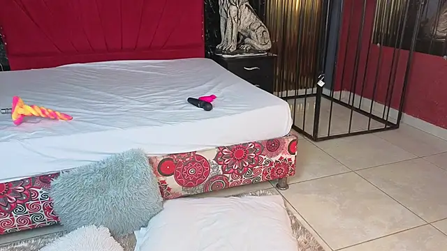 Lisa sweetas online show from March 13, 2026, 2:49 am