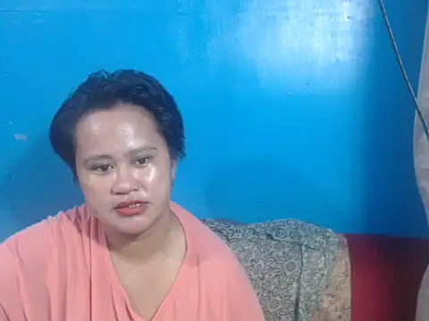 Marianne9822 online show from November 30, 2025, 3:13 pm