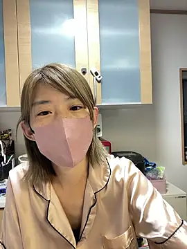 Snapshot of usako_2025 chatting on July 18, 2026, 2:14 pm usako 2025 online show from July 18, 2026, 2:14 pm