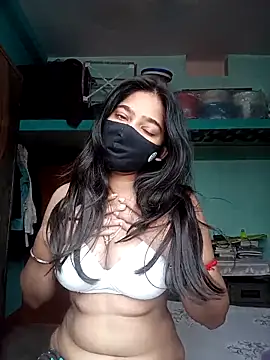 Snapshot of Snehabeauti chatting on October 19, 2025, 4:48 am Snehabeauti online show from October 19, 2025, 4:48 am