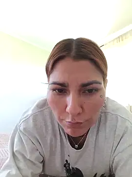 xjuanaxmaldadxxx online show from November 11, 2025, 3:07 pm