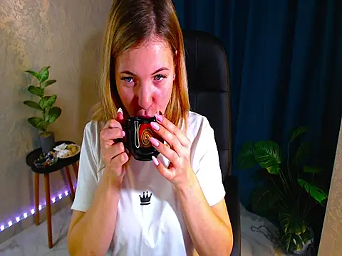 Snapshot of arlana_klart chatting on October 27, 2025, 1:17 am arlana klart online show from October 27, 2025, 1:17 am