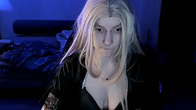 Akira-ivy online show from March 1, 2026, 2:28 pm