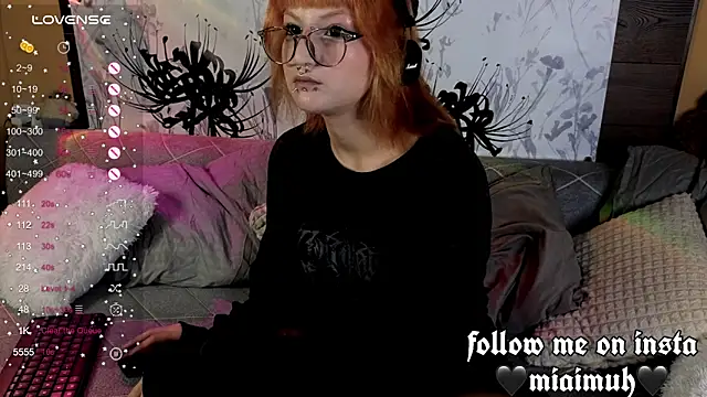 Snapshot of mia__yui chatting on October 13, 2025, 5:53 am mia  yui online show from October 13, 2025, 5:53 am