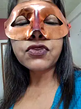 Snapshot of SIMIHOT chatting on November 18, 2025, 9:12 am SIMIHOT online show from November 18, 2025, 9:12 am