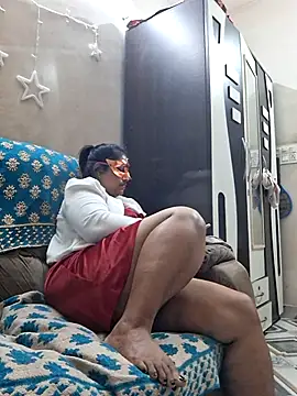 Snapshot of SIMIHOT chatting on November 2, 2025, 4:45 pm SIMIHOT online show from November 2, 2025, 4:45 pm